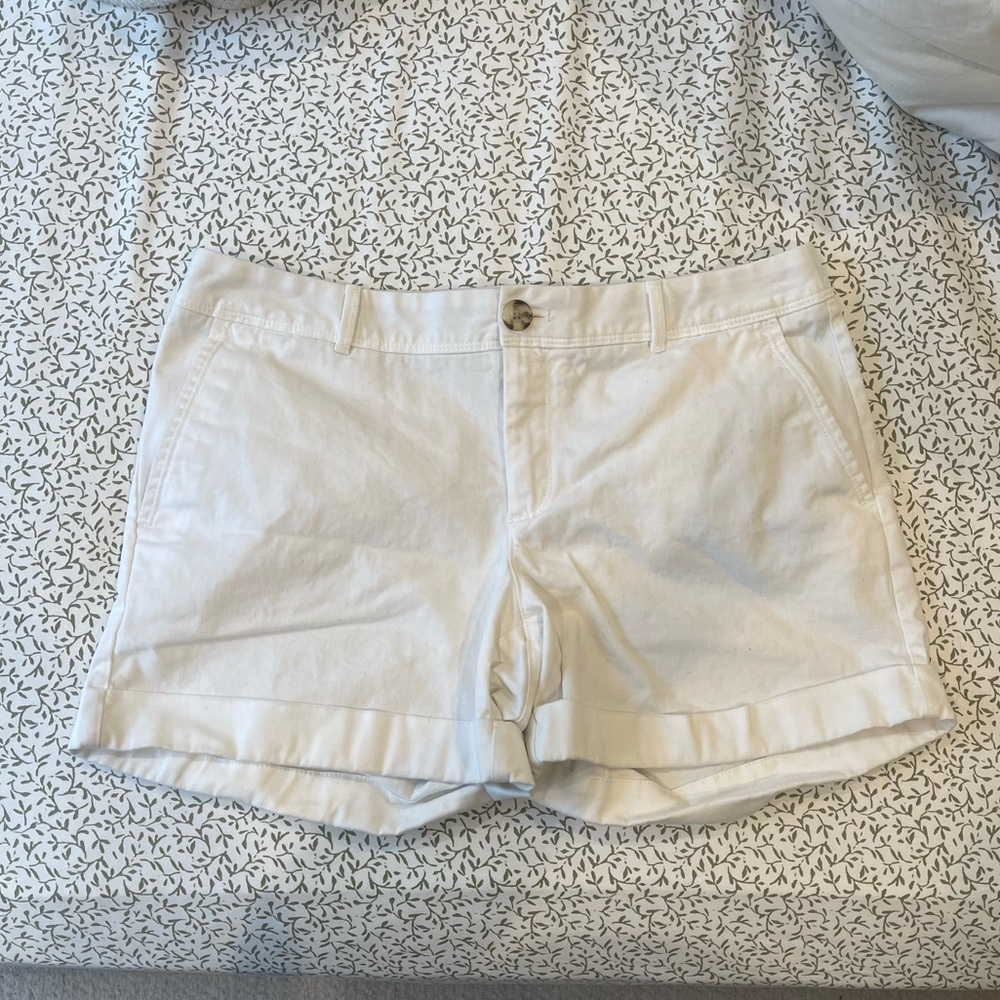 Banana Republic White Chino Shorts, Size 10